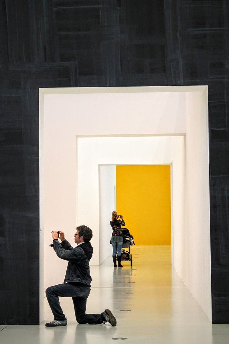 Expressive Movement in Art